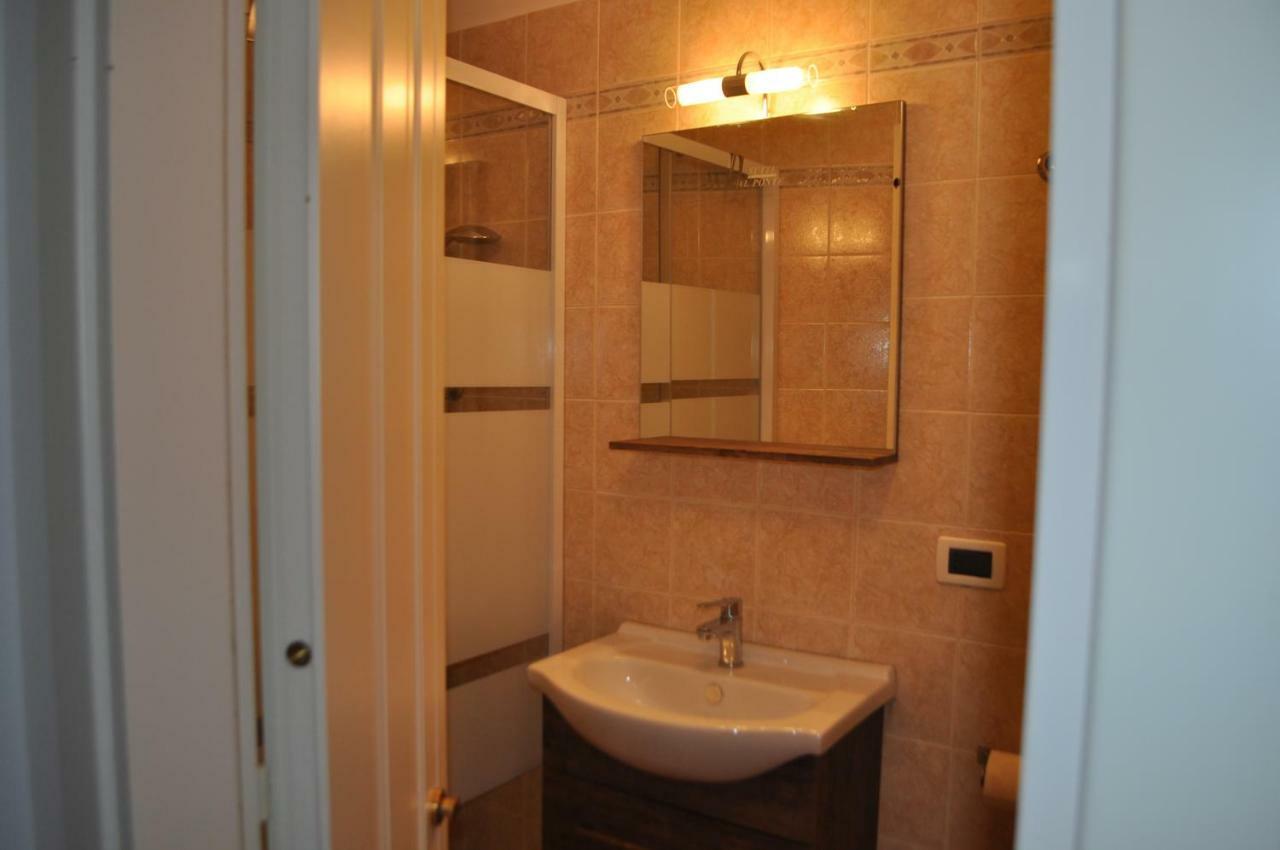 Suite Al Ponte Таранто Екстериор снимка